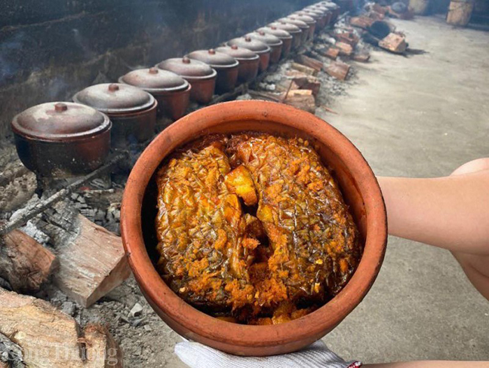 Cá kho của làng Vũ Đại, huyện Lý Nhân, tỉnh Hà Nam, đặc biệt hơn cá kho ở những nơi khác bởi nguyên liệu hoàn toàn từ tự nhiên, không chất bảo quản.
