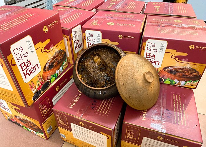 Giải đáp: Mua cá kho làng Vũ Đại biếu Tết có hợp lý không?