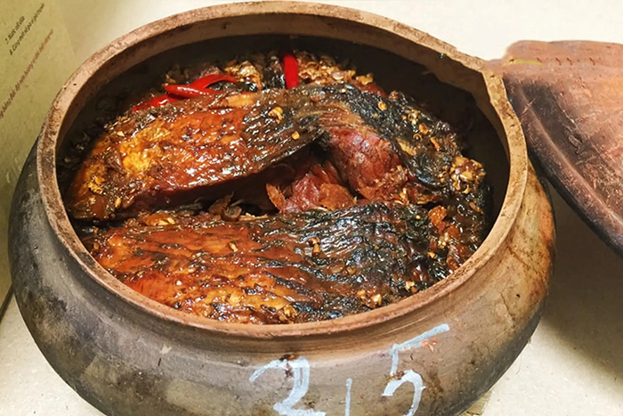 Nhiệt độ là nguyên nhân dẫn đến việc cá kho bị mốc